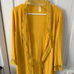 Yellow light weight duster, xl